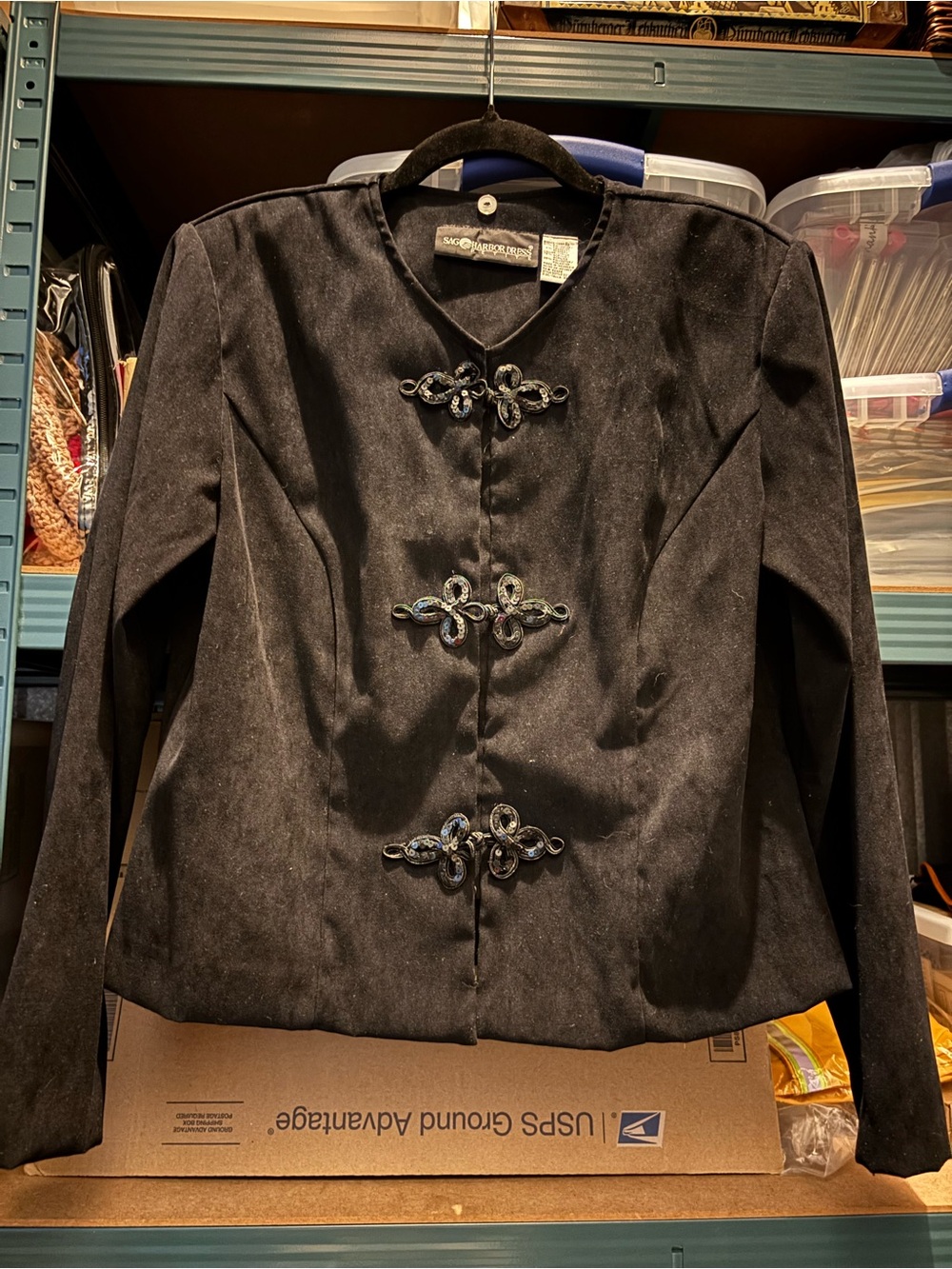 Black Women's Decorative Frog-Closure Jacket
